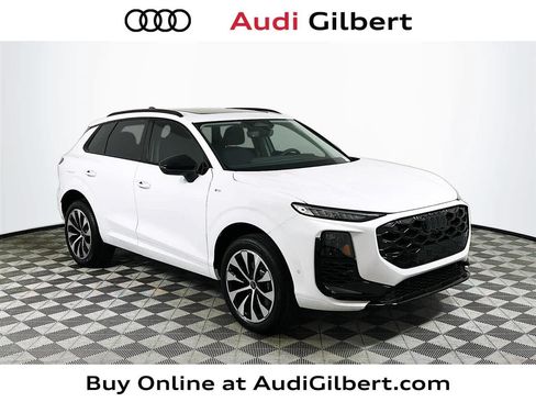New 2026 Audi Q3 quattro 2.0T AWD/4WD image 1