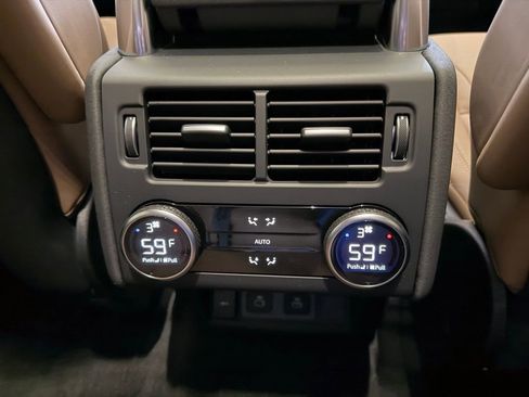 New 2025 Land Rover Discovery Dynamic SE AWD/4WD image 20