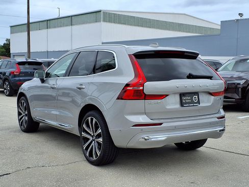 Certified 2023 Volvo XC60 B5 Ultimate w/ Protection Package Premier AWD/4WD image 5