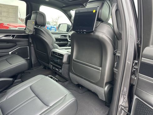 New 2025 Jeep Wagoneer Series II w/ Convenience Group I image 53