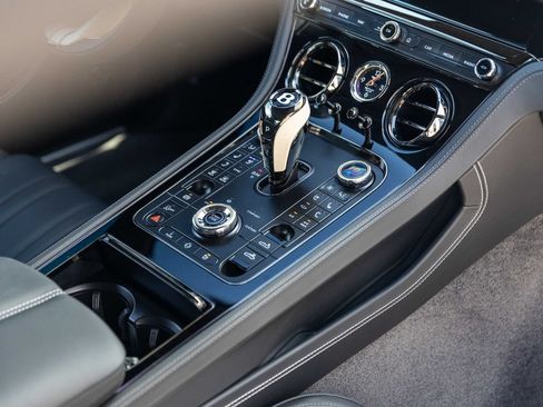 Certified 2025 Bentley Continental GTC AWD/4WD image 46