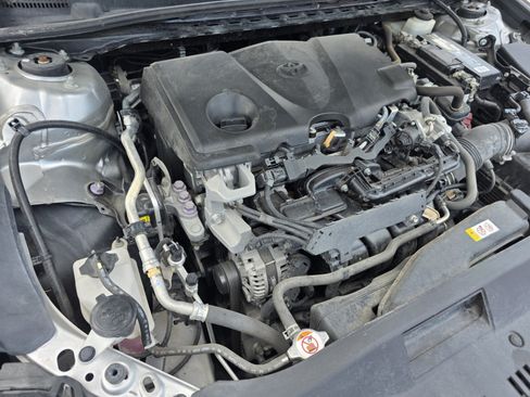 Used 2022 Toyota Camry LE FWD image 18