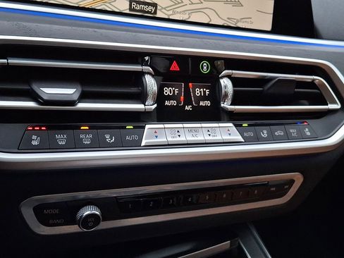 Used 2021 BMW X7 xDrive40i w/ Executive Package image 14