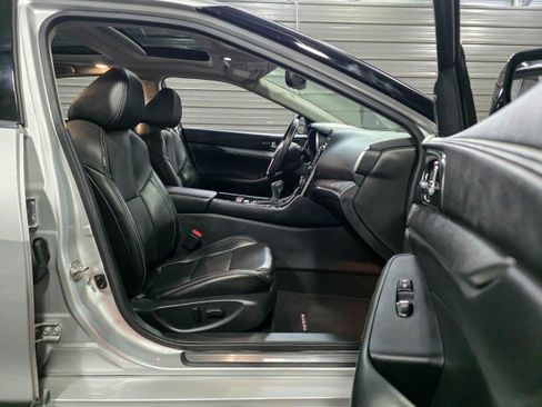 Used 2018 Nissan Maxima 3.5 SL FWD image 15