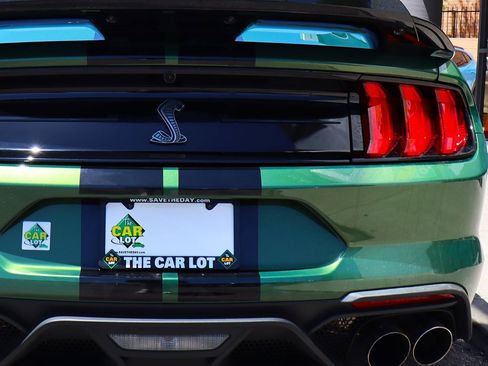 Used 2022 Ford Mustang Shelby GT500 w/ Technology Package RWD image 21