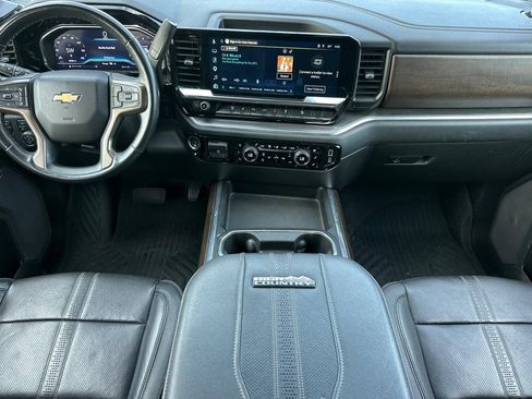 Used 2024 Chevrolet Silverado 2500 High Country w/ High Country Premium Package AWD/4WD image 15