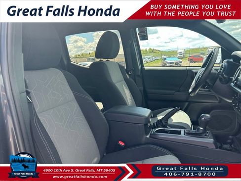 Used 2023 Toyota Tacoma TRD Sport w/ Black Out Package (TMS) AWD/4WD image 29