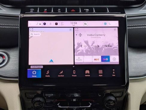 New 2025 Jeep Grand Cherokee Limited w/ Trailer Tow Package image 12