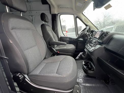 Used 2023 RAM ProMaster 2500 image 17