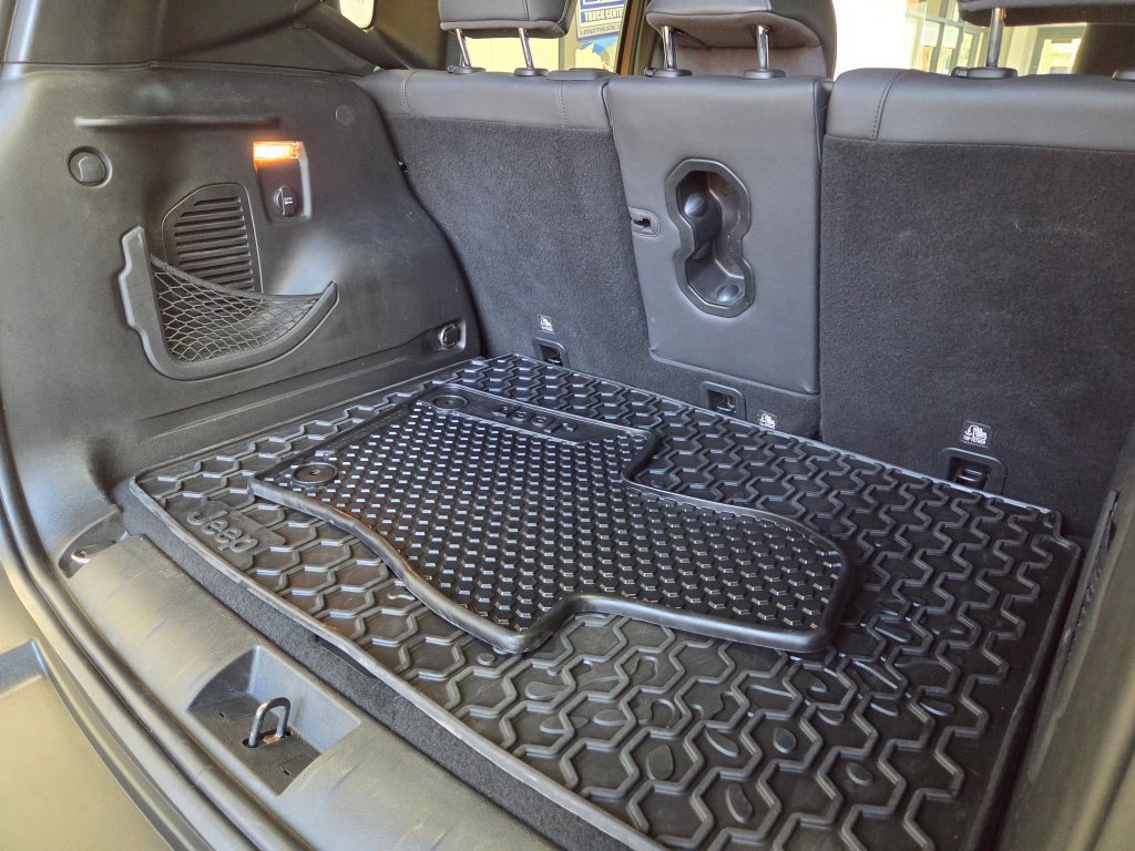Used 2017 Jeep Renegade Trailhawk AWD/4WD image 12