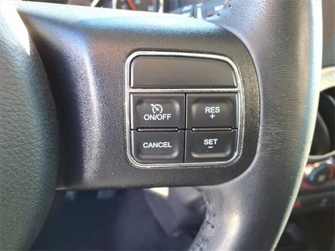 Used 2018 Jeep Wrangler Unlimited Sahara w/ Connectivity Group image 17