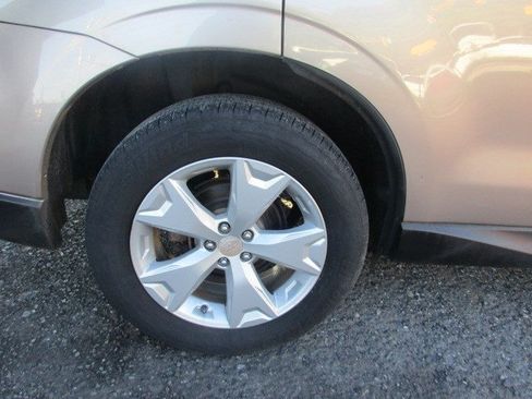 Used 2015 Subaru Forester 2.5i Premium w/ All-Weather Package AWD/4WD image 12
