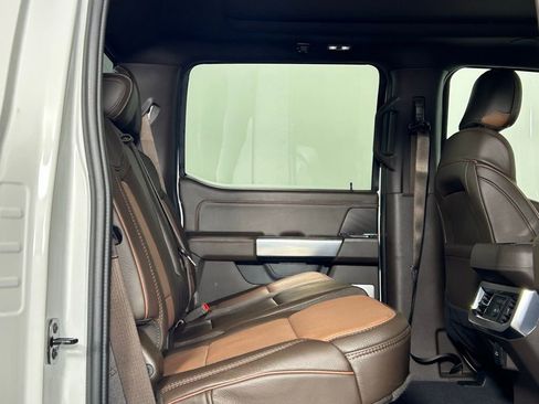 Used 2025 Ford F450 King Ranch w/ Chrome Package image 15