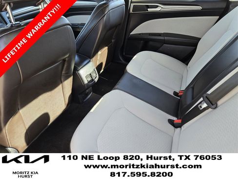 Used 2020 Ford Fusion SE w/ Equipment Group 151A image 29