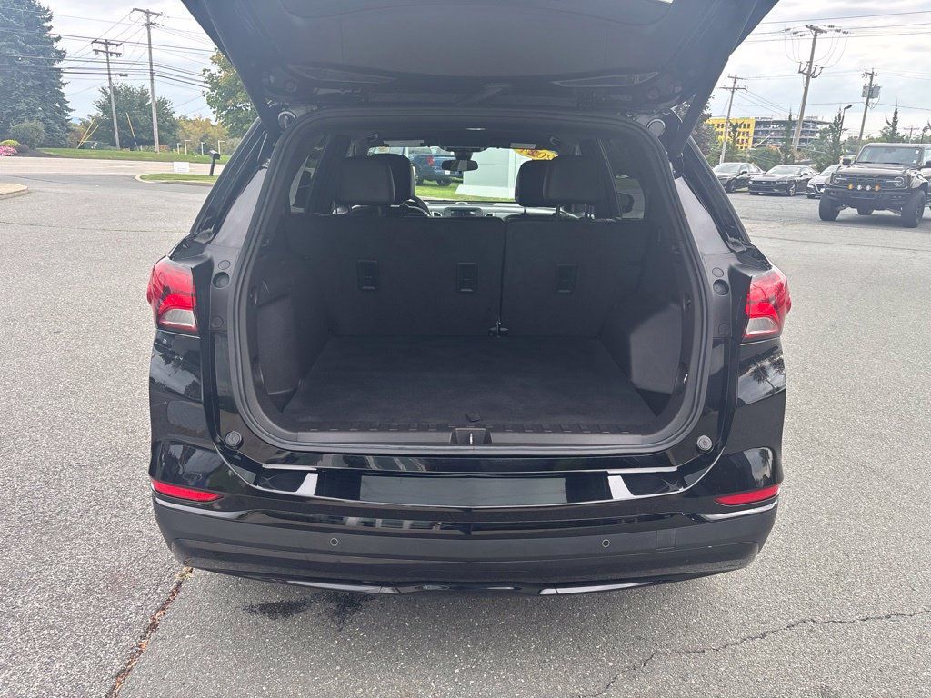 Used 2024 Chevrolet Equinox RS AWD/4WD image 27