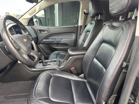 Used 2021 Chevrolet Colorado Z71 AWD/4WD image 9