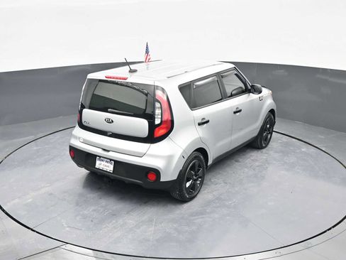 Used 2019 Kia Soul image 28