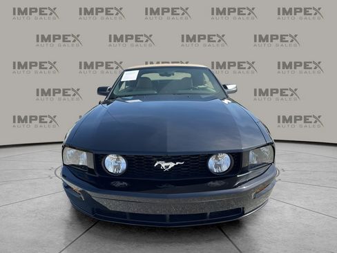 Used 2006 Ford Mustang GT RWD image 8