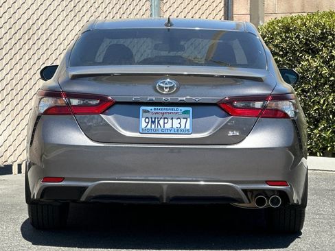 Used 2024 Toyota Camry SE FWD image 5