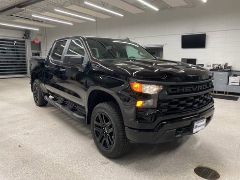 Certified 2025 Chevrolet Silverado 1500 Custom Trail Boss w/ Turbomax Blackout Package image 3