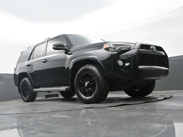 Used 2019 Toyota 4Runner SR5 RWD image 25