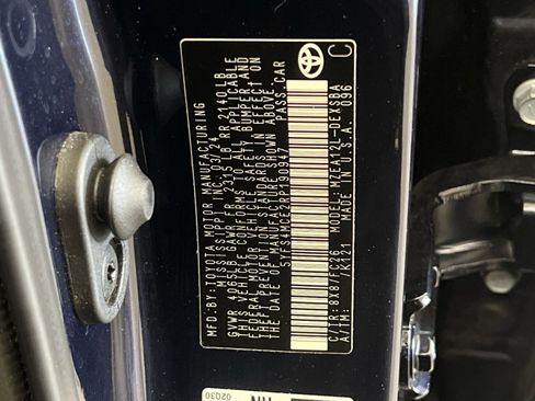 Used 2024 Toyota Corolla SE image 34