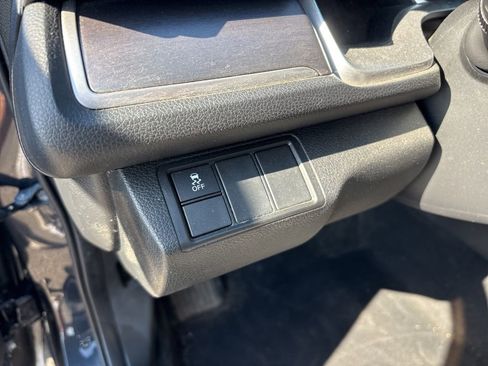 Used 2018 Honda Civic EX-T image 17