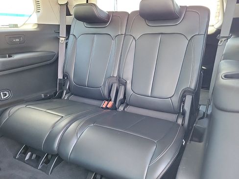 Used 2021 Jeep Grand Cherokee L Limited image 13