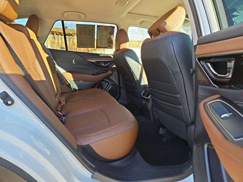 Used 2025 Subaru Outback Touring XT w/ Popular Package #2 image 10