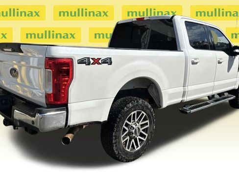 Used 2019 Ford F250 Lariat w/ Lariat Value Package image 2