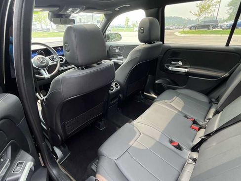 Used 2026 Mercedes-Benz GLB 250 4MATIC image 13