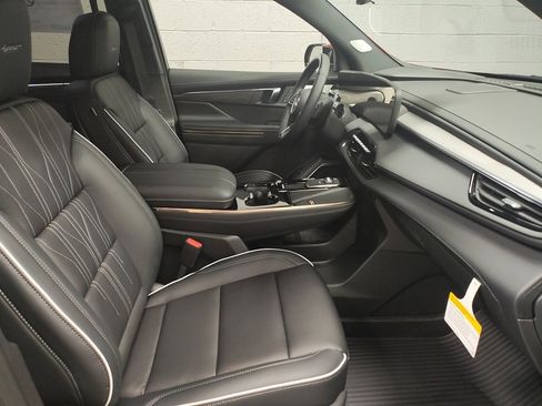 New 2026 Buick Enclave Avenir w/ Super Cruise Package image 7