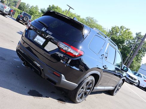 New 2026 Honda Pilot Black Edition image 7
