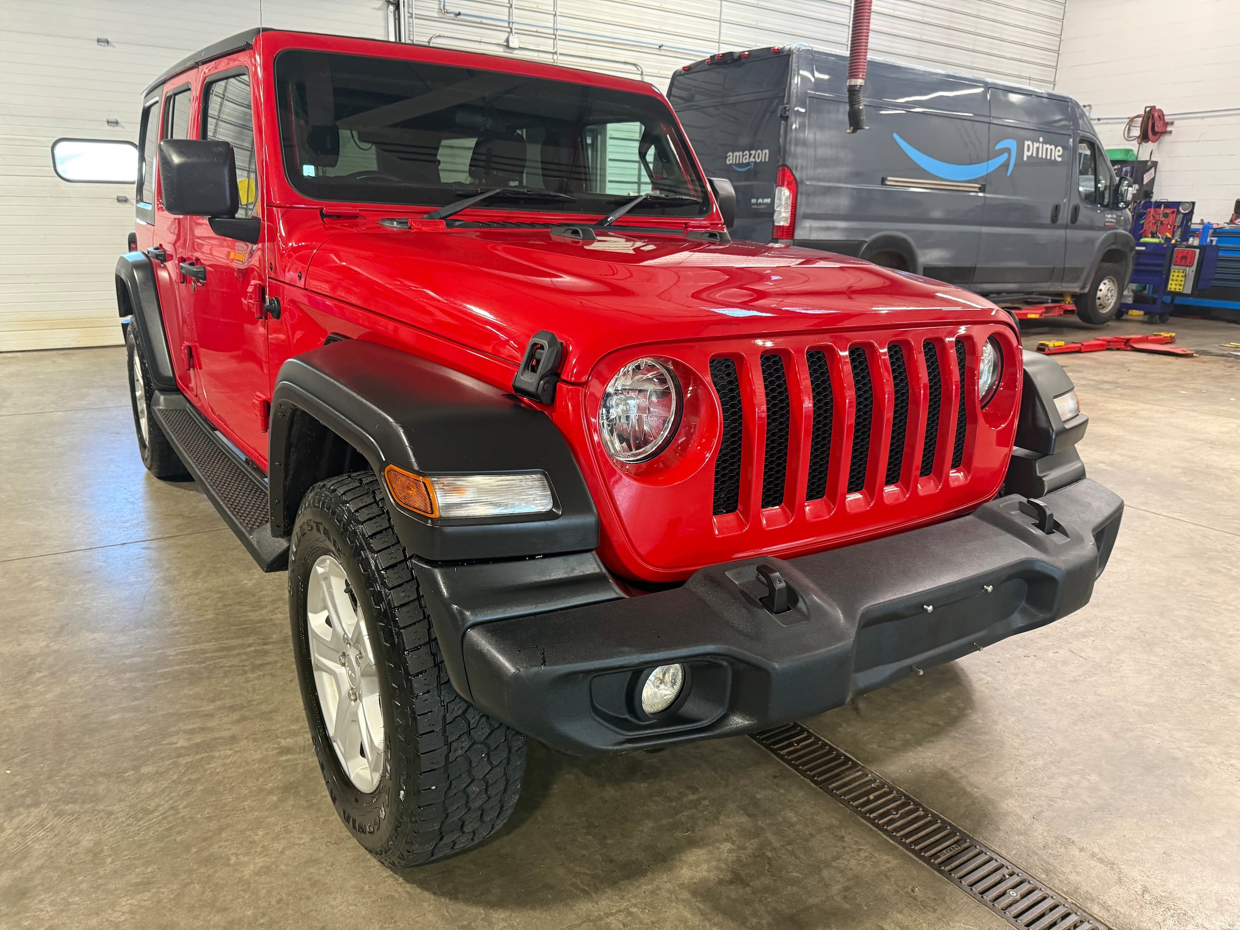 Used 2022 Jeep Wrangler Unlimited Sport w/ Cold Weather Group AWD/4WD image 1