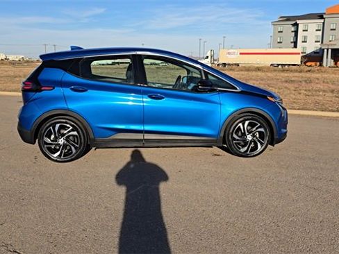 Used 2023 Chevrolet Bolt LT image 6