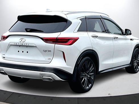 Used 2020 INFINITI QX50 Essential w/ Edition 30 Package image 9
