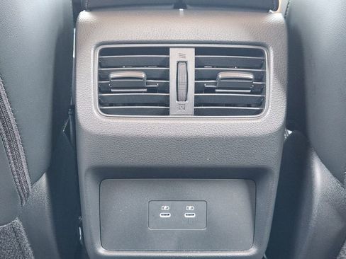 Used 2024 Nissan Rogue Platinum image 20