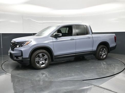 Used 2024 Honda Ridgeline TrailSport image 9