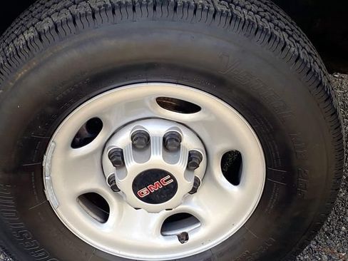 Used 2024 GMC Savana 2500 w/ Driver Convenience Package RWD image 25