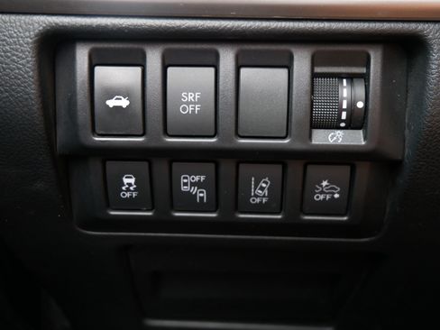 Used 2015 Subaru Legacy 2.5i Limited AWD/4WD image 26