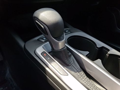 Used 2025 Chevrolet Trax LS FWD image 14