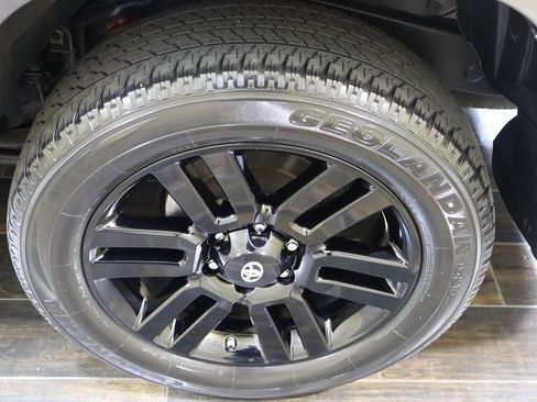 Used 2019 Toyota 4Runner Limited AWD/4WD image 27