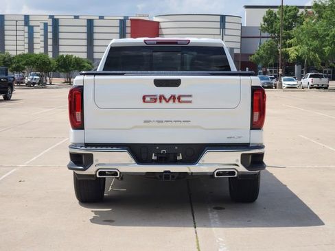 Used 2025 GMC Sierra 1500 SLT AWD/4WD image 6