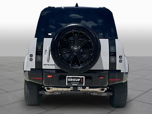 Used 2026 Land Rover Defender 110 X AWD/4WD image 4