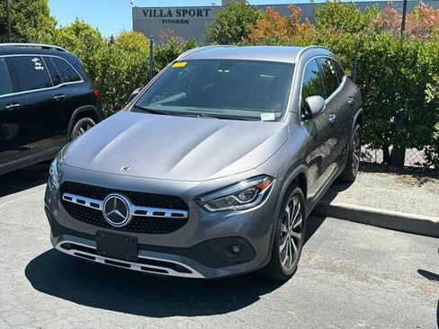 Used 2023 Mercedes-Benz GLA 250 4MATIC image 2