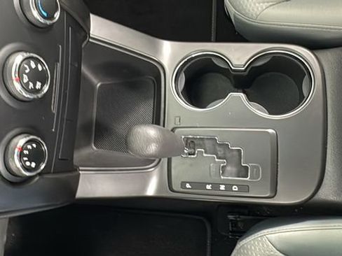 Used 2013 Kia Sorento LX image 29