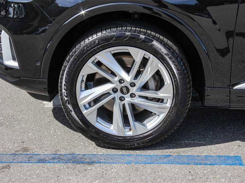 Used 2023 Audi Q7 2.0T Premium Plus w/ Premium Plus Package image 9