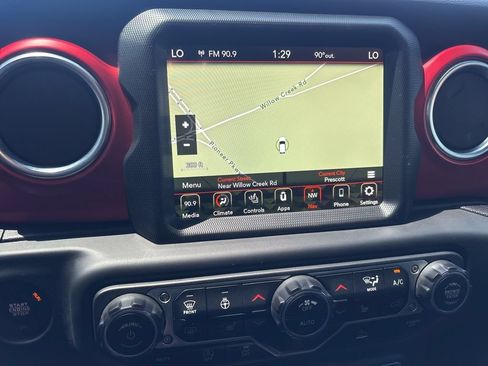 Used 2023 Jeep Gladiator Rubicon w/ LED Lighting Group AWD/4WD image 24