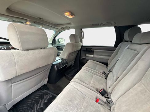 Used 2015 Toyota Sequoia SR5 image 18