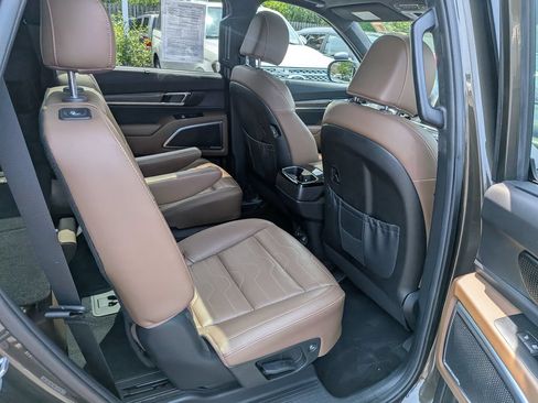 Used 2022 Kia Telluride SX w/ SX Prestige Package AWD/4WD image 40
